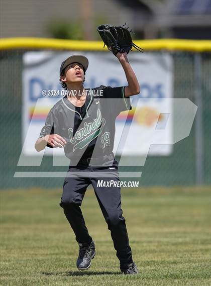 Thumbnail 3 in Aurora Central @ Windsor (CHSAA 4A Round 1) photogallery.
