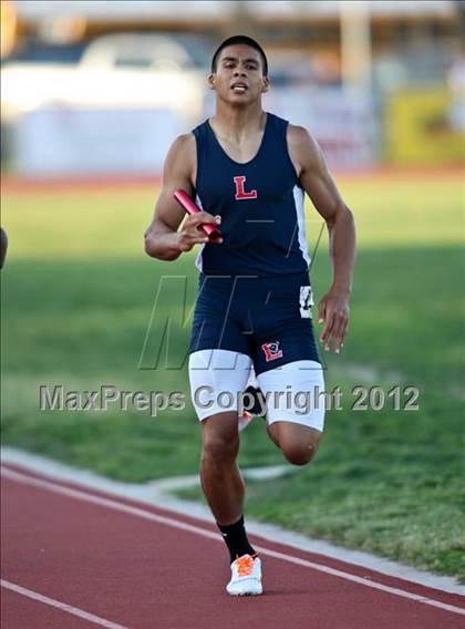 Thumbnail 2 in Titan Top 9 Invitational (Boys 4x400m Relay) photogallery.
