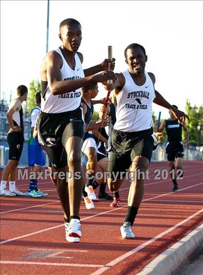 Thumbnail 1 in Titan Top 9 Invitational (Boys 4x400m Relay) photogallery.