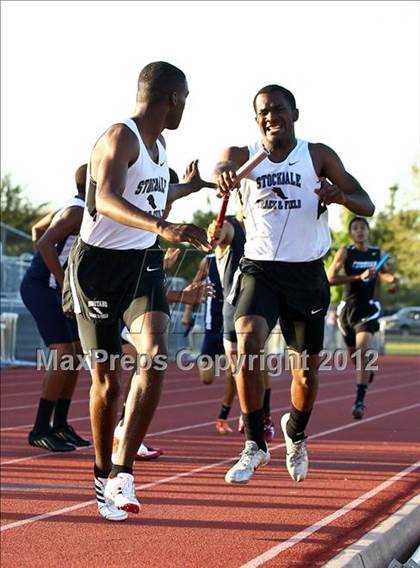 Thumbnail 2 in Titan Top 9 Invitational (Boys 4x400m Relay) photogallery.