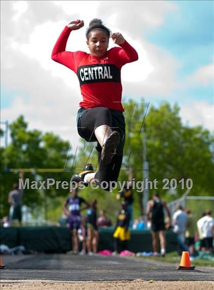 Thumbnail 2 in True Team Section 6AAA (Girls Long and Triple Jump) photogallery.