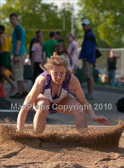 Thumbnail 2 in True Team Section 6AAA (Girls Long and Triple Jump) photogallery.