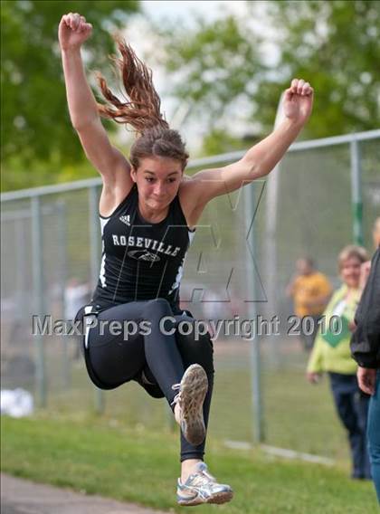 Thumbnail 2 in True Team Section 6AAA (Girls Long and Triple Jump) photogallery.