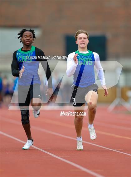 Thumbnail 1 in Cicero-North Syracuse vs Fayetteville-Manlius photogallery.