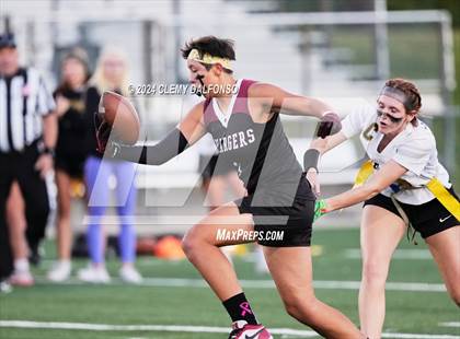 Thumbnail 1 in Chatfield @ Arapahoe photogallery.
