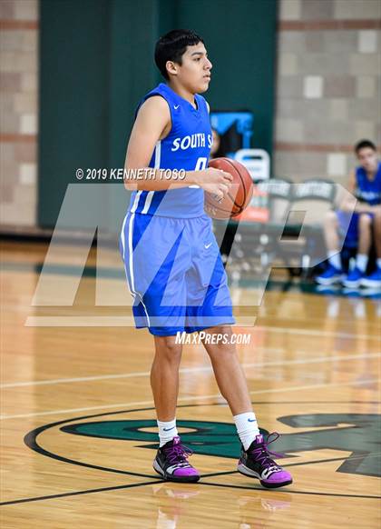 Thumbnail 3 in South San Antonio vs Reagan photogallery.