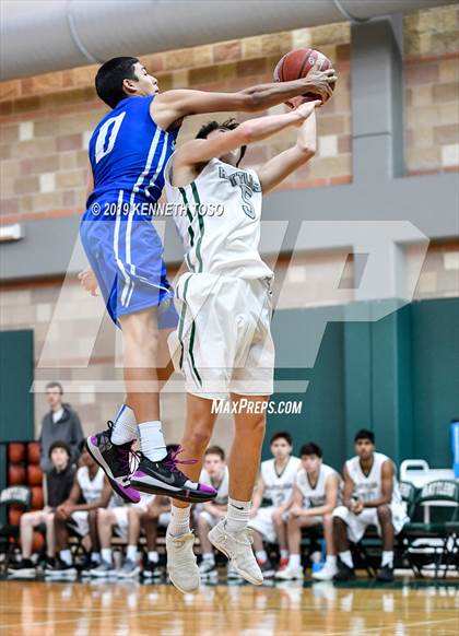 Thumbnail 3 in South San Antonio vs Reagan photogallery.