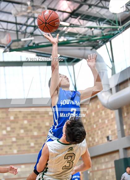 Thumbnail 1 in South San Antonio vs Reagan photogallery.