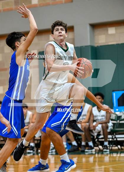 Thumbnail 3 in South San Antonio vs Reagan photogallery.