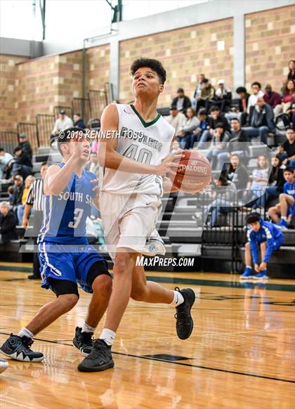 Thumbnail 2 in South San Antonio vs Reagan photogallery.