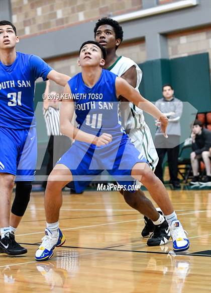 Thumbnail 1 in South San Antonio vs Reagan photogallery.