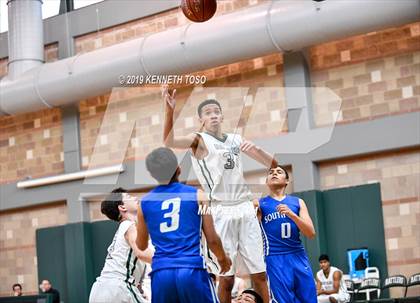 Thumbnail 2 in South San Antonio vs Reagan photogallery.