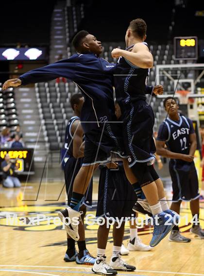 Thumbnail 3 in Maize vs. East (KSHSAA 6A Third Place) photogallery.