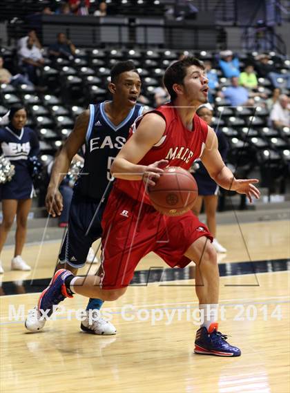 Thumbnail 2 in Maize vs. East (KSHSAA 6A Third Place) photogallery.
