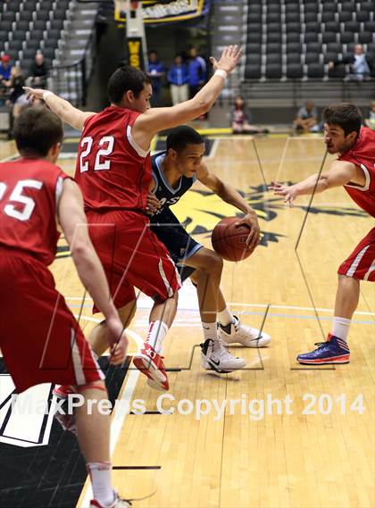 Thumbnail 1 in Maize vs. East (KSHSAA 6A Third Place) photogallery.