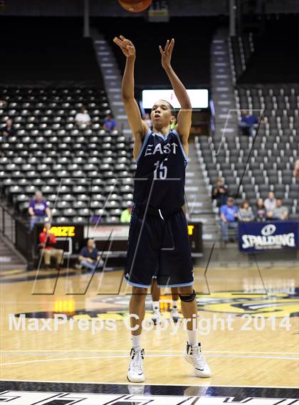 Thumbnail 1 in Maize vs. East (KSHSAA 6A Third Place) photogallery.