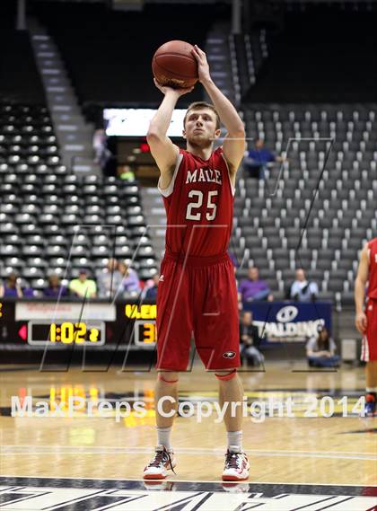 Thumbnail 3 in Maize vs. East (KSHSAA 6A Third Place) photogallery.