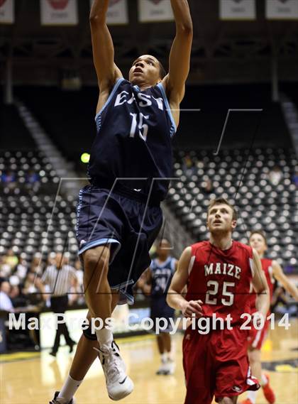 Thumbnail 1 in Maize vs. East (KSHSAA 6A Third Place) photogallery.