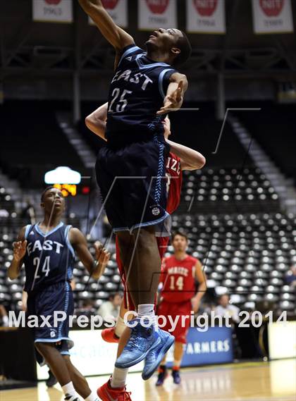 Thumbnail 1 in Maize vs. East (KSHSAA 6A Third Place) photogallery.