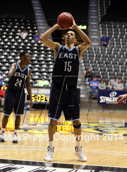 Thumbnail 1 in Maize vs. East (KSHSAA 6A Third Place) photogallery.