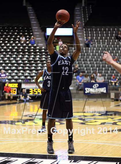 Thumbnail 1 in Maize vs. East (KSHSAA 6A Third Place) photogallery.
