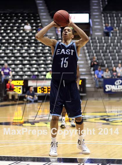 Thumbnail 3 in Maize vs. East (KSHSAA 6A Third Place) photogallery.