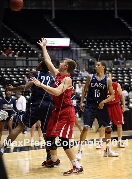 Thumbnail 3 in Maize vs. East (KSHSAA 6A Third Place) photogallery.