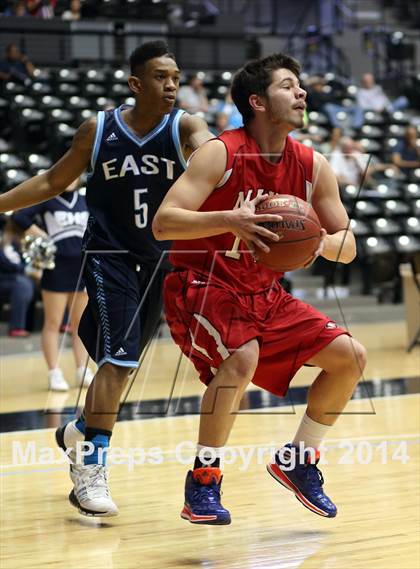 Thumbnail 3 in Maize vs. East (KSHSAA 6A Third Place) photogallery.