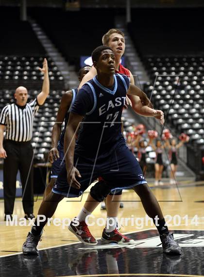 Thumbnail 3 in Maize vs. East (KSHSAA 6A Third Place) photogallery.