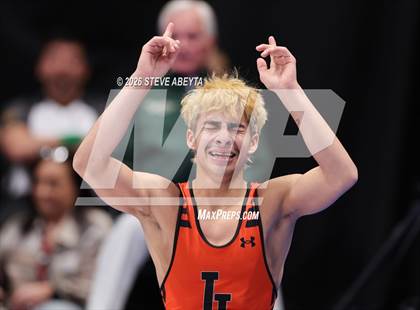 Thumbnail 3 in CHSAA 5A Final photogallery.