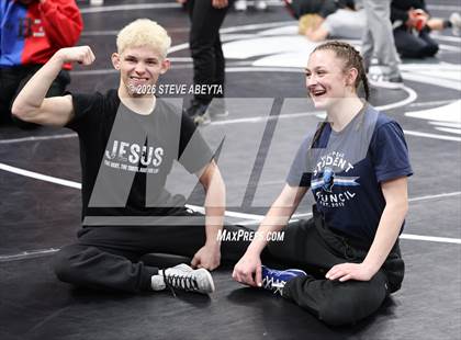 Thumbnail 3 in CHSAA 5A Final photogallery.