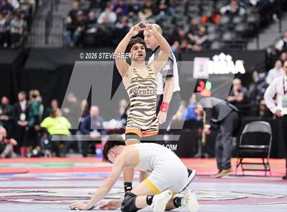 Thumbnail 1 in CHSAA 5A Final photogallery.