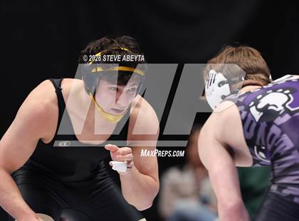 Thumbnail 1 in CHSAA 5A Final photogallery.