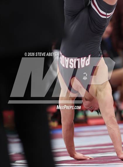 Thumbnail 2 in CHSAA 5A Final photogallery.