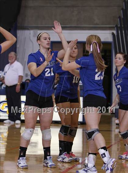 Thumbnail 2 in Cuba-Rushford vs Randolph (NYSPHSAA Class D Regional Semifinal) photogallery.