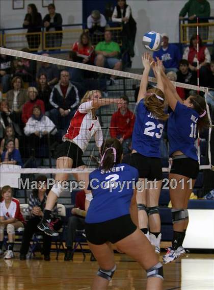 Thumbnail 2 in Cuba-Rushford vs Randolph (NYSPHSAA Class D Regional Semifinal) photogallery.