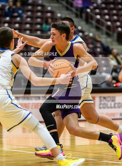 Thumbnail 1 in Parowan vs North Summit photogallery.
