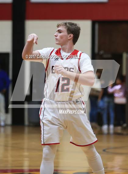 Thumbnail 3 in Havelock @ New Bern photogallery.