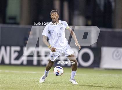 Thumbnail 3 in St. Ignatius vs. St. Charles (OHSAA Division I Final) photogallery.