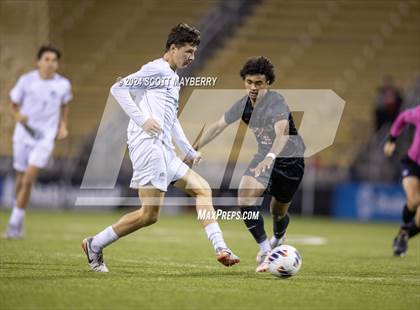Thumbnail 2 in St. Ignatius vs. St. Charles (OHSAA Division I Final) photogallery.