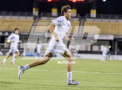 Thumbnail 3 in St. Ignatius vs. St. Charles (OHSAA Division I Final) photogallery.