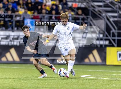 Thumbnail 3 in St. Ignatius vs. St. Charles (OHSAA Division I Final) photogallery.