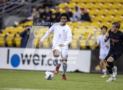 Thumbnail 3 in St. Ignatius vs. St. Charles (OHSAA Division I Final) photogallery.
