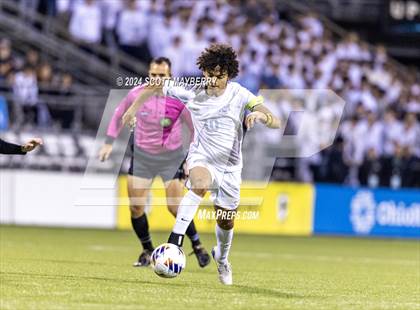 Thumbnail 2 in St. Ignatius vs. St. Charles (OHSAA Division I Final) photogallery.