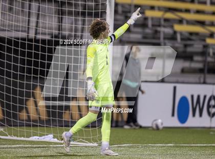 Thumbnail 2 in St. Ignatius vs. St. Charles (OHSAA Division I Final) photogallery.