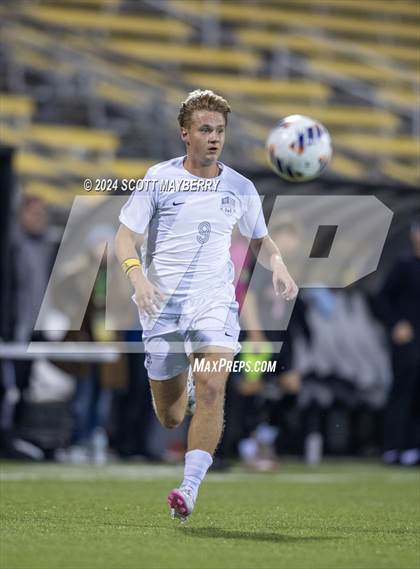 Thumbnail 2 in St. Ignatius vs. St. Charles (OHSAA Division I Final) photogallery.