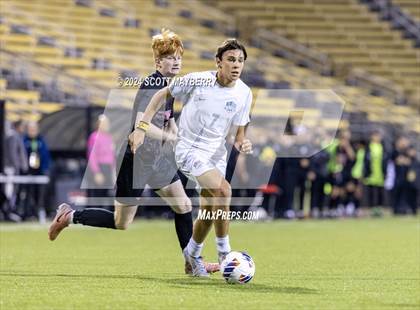 Thumbnail 3 in St. Ignatius vs. St. Charles (OHSAA Division I Final) photogallery.