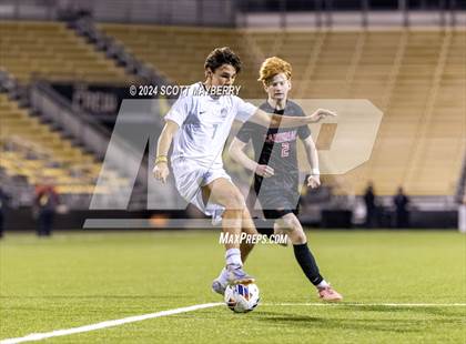 Thumbnail 1 in St. Ignatius vs. St. Charles (OHSAA Division I Final) photogallery.