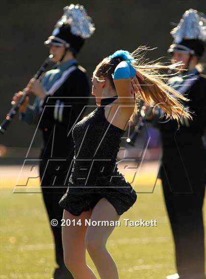 Thumbnail 2 in Hutchinson vs. East (KSHSAA 6A Final) photogallery.