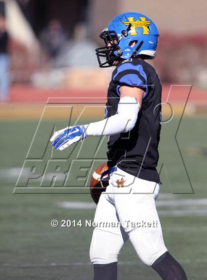 Thumbnail 3 in Hutchinson vs. East (KSHSAA 6A Final) photogallery.
